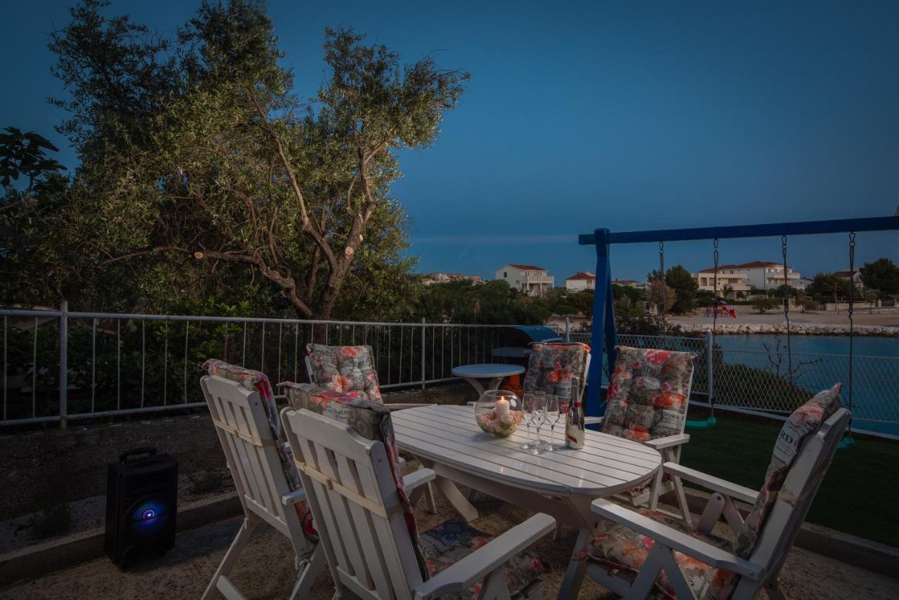 Apartments Villa Zrinka - Last Season Ever! Рогозница Экстерьер фото